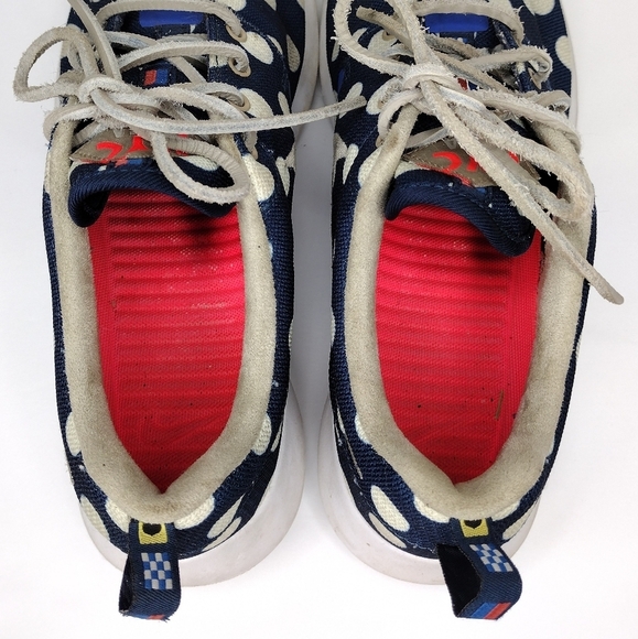 Nike NYC USA Polka Dot Sneakers - Picture 8 of 11